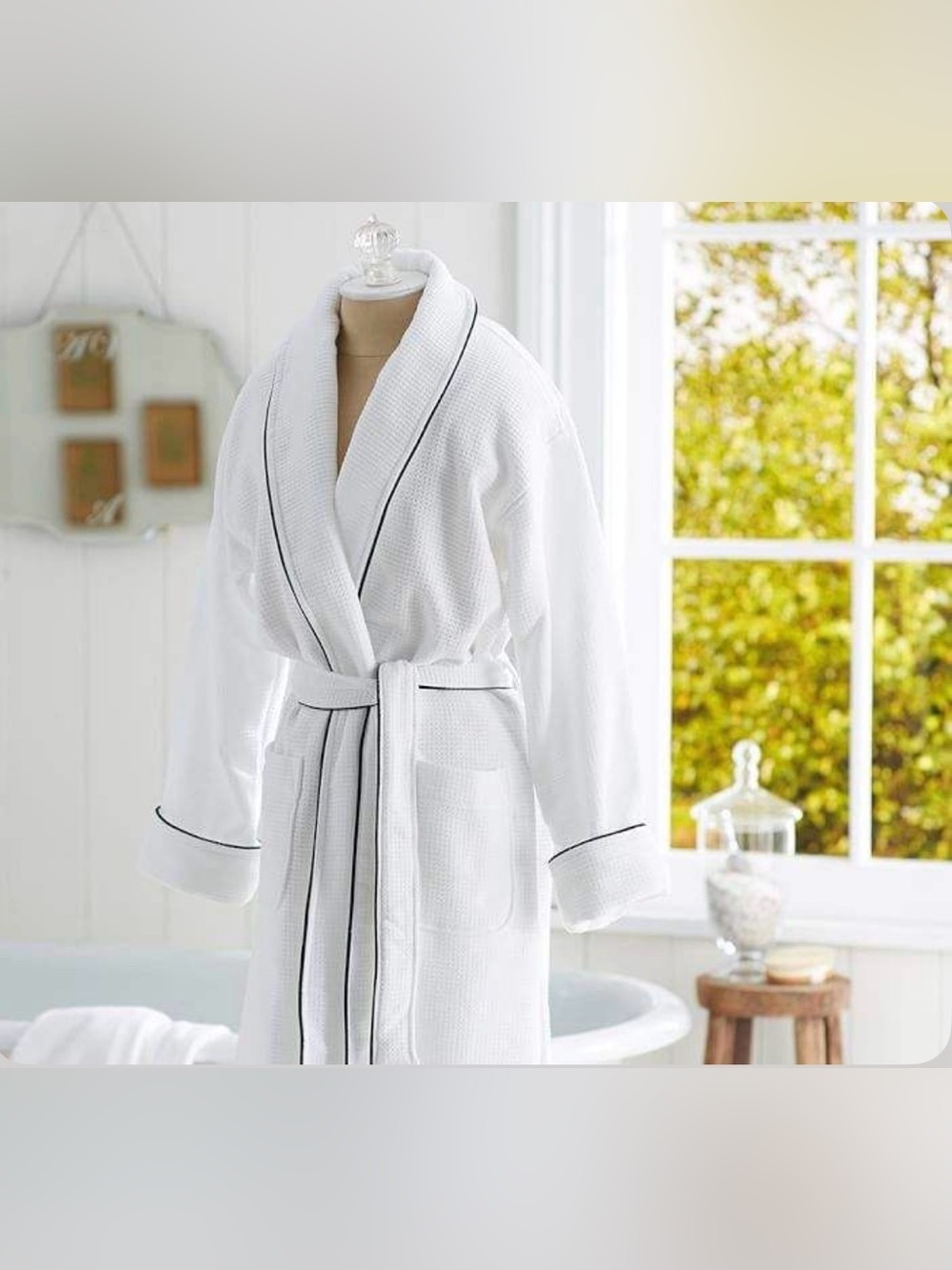 Pottery Barn Hotel Piped Trim Robe Size Large White Waffle Blue Trim